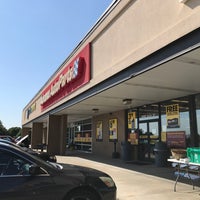 Photo taken at Advance Auto Parts by Jay W. on 8/20/2017