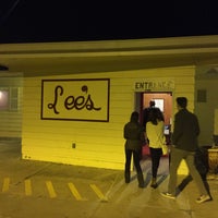 Photo taken at Lee&amp;#39;s Chicken Restaurant by Jay W. on 2/1/2016
