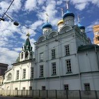 Photo taken at Храм Знамения Божией Матери и святых Жен-Мироносиц by Yulia K. on 5/11/2016
