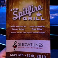 Foto tomada en Cornish Playhouse at Seattle Center  por Jason C. el 5/5/2019