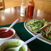 Foto diambil di L.A. Burrito oleh Jonathan F. pada 5/17/2013
