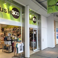 Illusie300 オアシス21店 Discount Store In 名古屋市 Illusie300 オアシス21店 Discount Store In 名古屋市