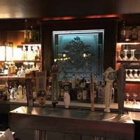 Foto tirada no(a) Blackwoods Bar &amp;amp; Grill por Stews em 9/29/2020