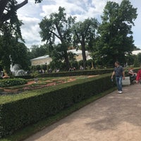 Photo taken at Monplaisir Palace by Юлия Д. on 6/25/2019