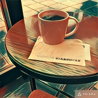 Photo taken at Starbucks by Хомура ほむら С. on 9/24/2016