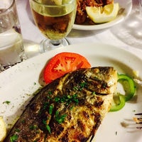 Das Foto wurde bei Stavedo Korfos Restaurant von Artur G. am 7/31/2015 aufgenommen