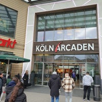 Photo taken at Köln Arcaden by Mart!n . on 1/21/2023