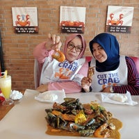 Photo taken at Cut The Crab by Sofan C. on 6/22/2019