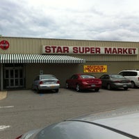 รูปภาพถ่ายที่ Star Super Market - Huntsville โดย Jamie &amp;#39;Boomer&amp;#39; H. เมื่อ 5/22/2013