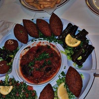 Foto tirada no(a) Al Natour Middle Eastern Restaurant por Sahar | سحر em 5/12/2022
