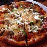 Foto diambil di PW Pizza oleh Brad C. pada 10/17/2013