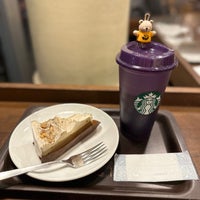 Photo taken at Starbucks by まどかるん on 10/22/2022