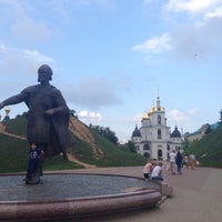Photo taken at Памятник Юрию Долгорукому by Elizaveta S. on 8/21/2016