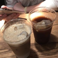 รูปภาพถ่ายที่ Surf Coffee x Ruby โดย фрейсмийт เมื่อ 6/5/2019