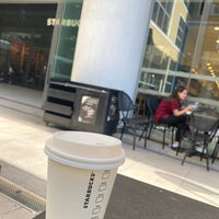 Photo taken at Starbucks by Tolga K. on 9/28/2022