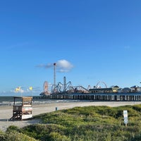 Photo taken at Galveston Island Historic Pleasure Pier by Moha ❤. on 7/19/2022