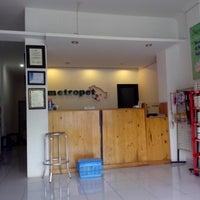Photo taken at Metropet Clinic by Dhonny H. on 5/14/2013
