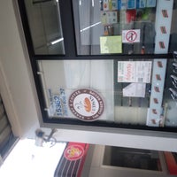 Photo taken at 7-Eleven Samwa25 by ลิปโป้ โอโหใหญ่จัง on 3/1/2022