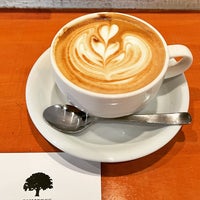 Photo taken at Gumtree Coffee Company by moecan on 2/7/2022