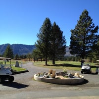 Foto tirada no(a) Lake Tahoe Golf Course por Kim M. em 10/16/2012