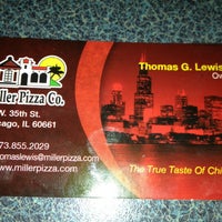 3/24/2013 tarihinde Kara L.ziyaretçi tarafından Colossal Crab &amp;amp; Miller Pizza Chicago'de çekilen fotoğraf