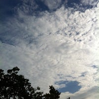 Photo taken at 専門学校アリス学園 by Takanori K. on 9/14/2012