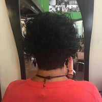 8/16/2016にJulieta J.がLeonardo Olmos Hairdressersで撮った写真
