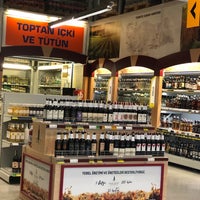 Photo taken at Metro Toptancı Market by Ümran E. on 11/25/2022