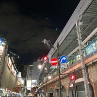 Photo taken at JR 新橋駅 烏森口 by HIRO H. on 11/11/2020