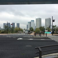 Photo taken at スマートハウジング豊洲まちなみ公園 by HIRO H. on 10/20/2017