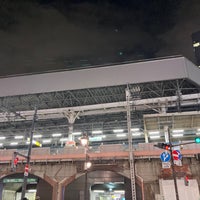 Photo taken at JR 新橋駅 烏森口 by HIRO H. on 3/30/2022