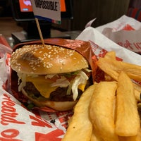 Photo taken at Red Robin Gourmet Burgers and Brews by Jessica A. on 11/15/2019