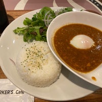 Photo taken at NEW YORKER&amp;#39;S Cafe by Yukkie on 10/1/2019