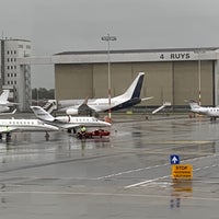 Photo taken at Jet Aviation Amsterdam (GAT) by RexLex on 7/9/2020