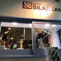 Photo taken at Dolci Cafe SILKREAM by Joseph on 12/15/2018