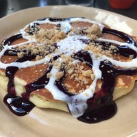 Photo taken at Snooze, an A.M. Eatery by Joseph on 6/29/2019