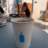 Photo taken at Blue Bottle Coffee by Tai O. on 9/6/2019