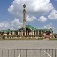 Photo taken at Мечеть имени первого муфтия Чеченской Республики Арсанукаева Магомед-Башир хаджи by Boris G. on 10/29/2015