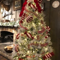 Photo taken at Cracker Barrel Old Country Store by Susan E. on 12/19/2022