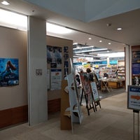 Photo taken at Books Kinokuniya by なか on 11/23/2023