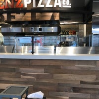 Foto diambil di Brenz Pizza Co. Knoxville oleh Cory W. pada 2/7/2017