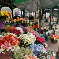 Photo taken at Flowers Market | ყვავილების ბაზარი by Marya on 6/21/2021
