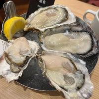 Photo taken at Oyster Plates by YOSHIE K. on 6/5/2022