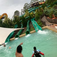 Photo taken at Wet&amp;#39;n&amp;#39;Wild Gold Coast by F.3.D🏋️‍♀️ on 1/16/2020
