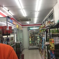 Photo taken at 7-Eleven by ãCë on 10/19/2016