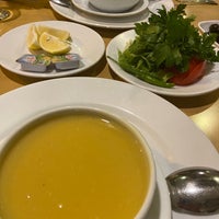 Foto diambil di Şefin Yeri Restaurant oleh Nur Telkon A. pada 9/17/2022