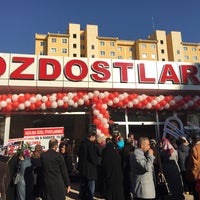 Photo taken at Öz Dostlar Ekmek ve Unlu Mamülleri by Yusuf U. on 12/11/2015