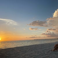 Photo prise au The Westin Grand Cayman Seven Mile Beach Resort &amp; Spa par Yfyvan le8/19/2020