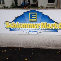 Photo taken at EDEKA Schlemmermarkt Struve by Mario w. on 10/15/2013