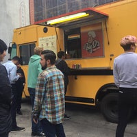 Photo taken at Big D&amp;#39;s Grub Truck by Antonio Q. on 10/3/2016